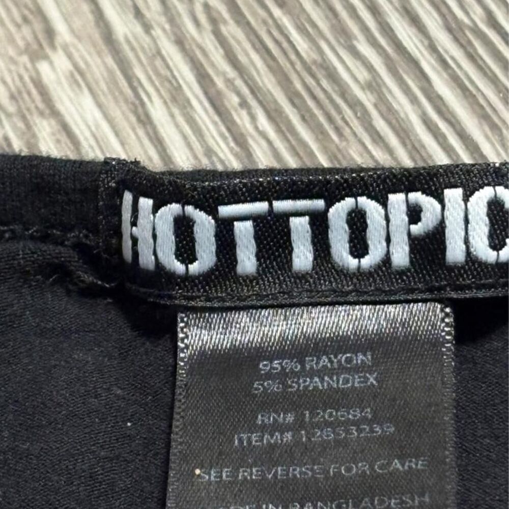 Hot-topic Women's Black T-shirt - Picture 4 of 6
